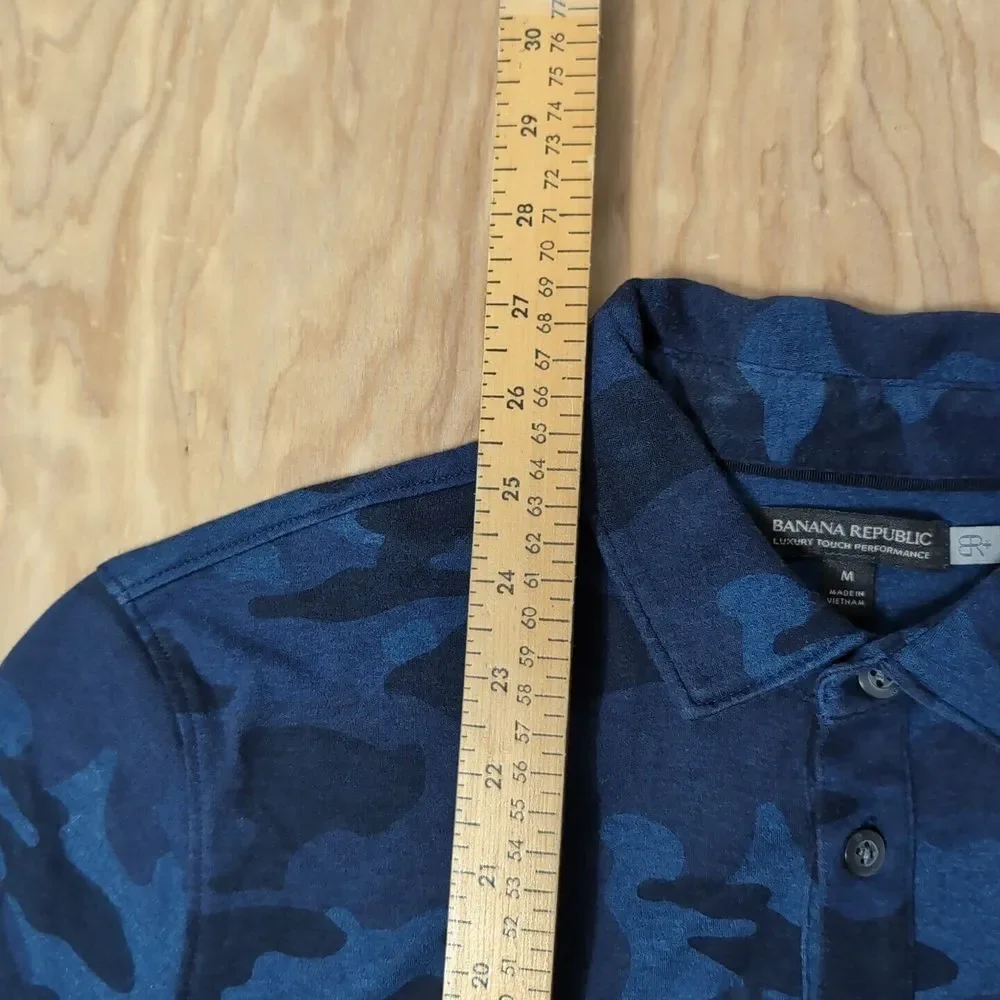 Banana Republic Shirt Men M Blue‎ Camouflage Luxury Touch Performance Polo Rugby